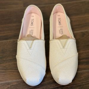TOMS White Sparkle Slip-ons NWOT